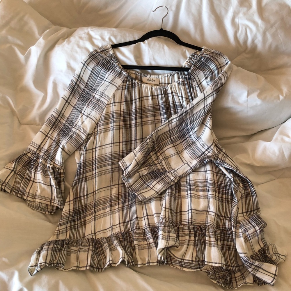 Plaid Long Flare Sleeved Top